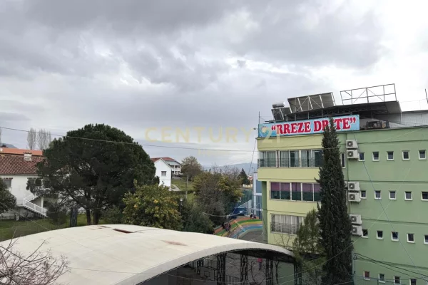 Appartamento in affitto a Tirana 2+1, Arredato