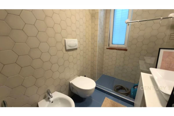 Appartamento in affitto a Tirana 1+1, Arredato