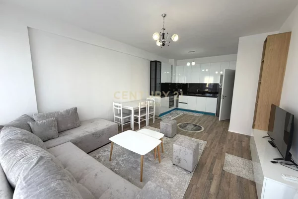 Appartamento in affitto a Tirana 1+1, Arredato