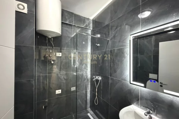 Appartamento in affitto a Tirana 1+1, Arredato