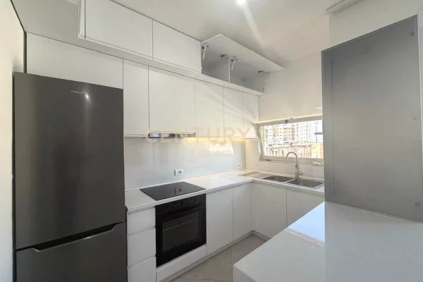 Shtepi me qera Apartament ne Tirane, 2+1, Mobilimi E mobiluar, Pagesa 500  Euro.