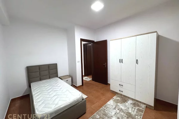 Shtepi me qera Apartament ne Tirane, 2+1, Mobilimi E mobiluar, Pagesa 500  Euro.