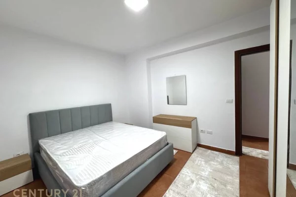 Shtepi me qera Apartament ne Tirane, 2+1, Mobilimi E mobiluar, Pagesa 500  Euro.
