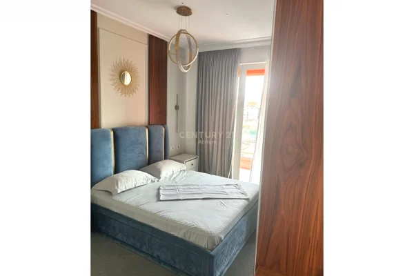 Shtepi me qera Apartament ne Tirane, 3+1, Mobilimi E mobiluar, Pagesa 1,500  Euro.