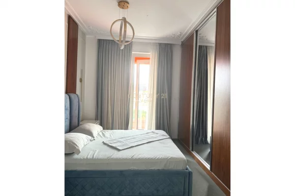 Shtepi me qera Apartament ne Tirane, 3+1, Mobilimi E mobiluar, Pagesa 1,500  Euro.