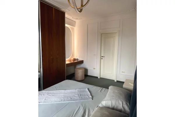 Shtepi me qera Apartament ne Tirane, 3+1, Mobilimi E mobiluar, Pagesa 1,500  Euro.