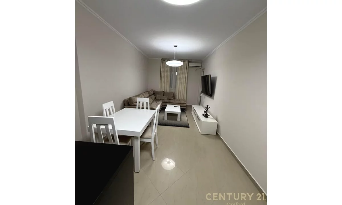Shtepi me qera Apartament ne Tirane, 2+1, Mobilimi E mobiluar, Pagesa 770  Euro.