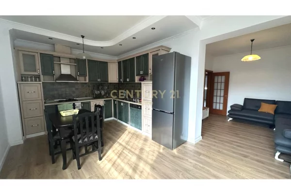 Shtepi me qera Apartament ne Tirane, 2+1, Mobilimi E mobiluar, Pagesa 75,000  Leke.