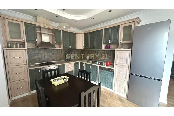 Shtepi me qera Apartament ne Tirane, 2+1, Mobilimi E mobiluar, Pagesa 75,000  Leke.