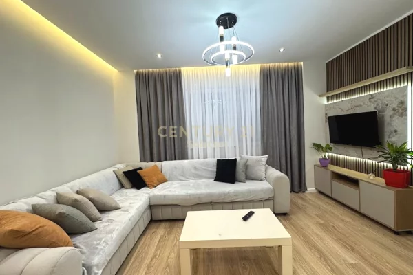 Shesim apartament 2+1 prane Eleonores ne zonen e Kodres se Diellit. Apartamenti eshte i sapo-investu