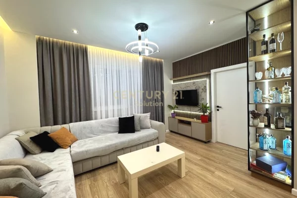 Apartment for sale in Tirana 2+1, Furnished