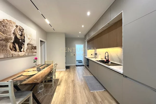 Apartment for sale in Tirana 2+1, Furnished