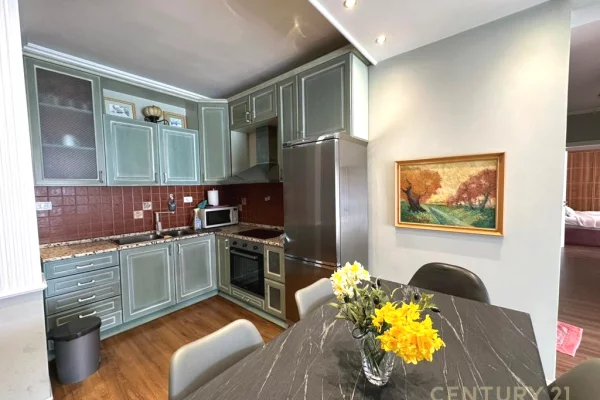 Shtepi me qera Apartament ne Tirane, 2+1, Mobilimi E mobiluar, Pagesa 1,500  Euro.