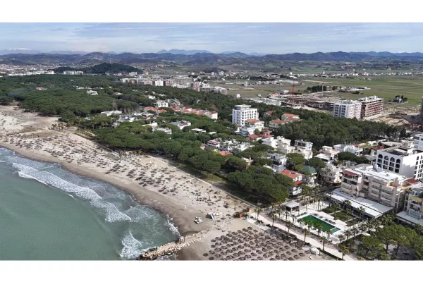 Business Property in Sale 3+1 in Durres - 48,000 Euro