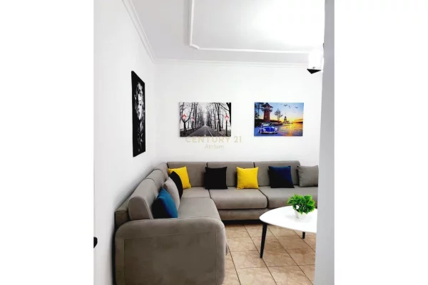 Shtepi me qera Apartament ne Tirane, 1+1, Mobilimi E mobiluar, Pagesa 650  Euro.