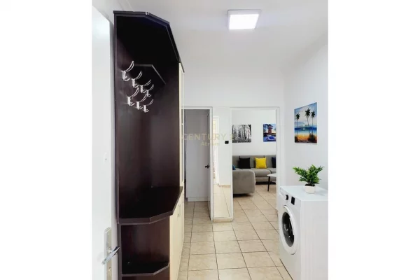 Shtepi me qera Apartament ne Tirane, 1+1, Mobilimi E mobiluar, Pagesa 650  Euro.