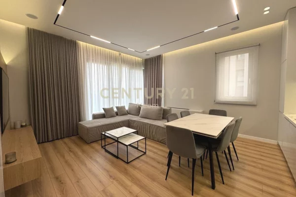 Shtepi me qera 2+1 ne Tirane - 1,800 Euro