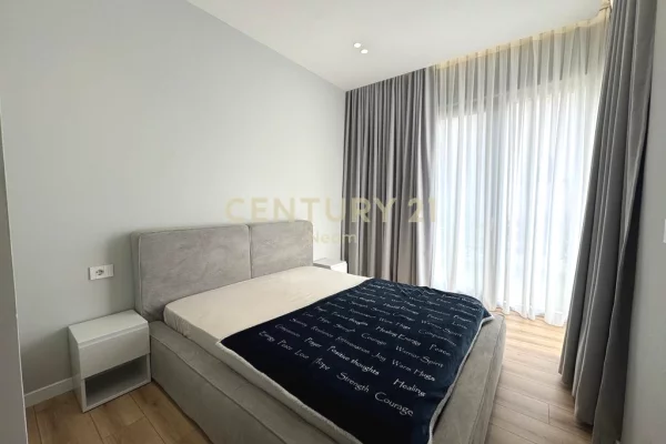 Shtepi me qera Apartament ne Tirane, 2+1, Mobilimi E mobiluar, Pagesa 1,800  Euro.