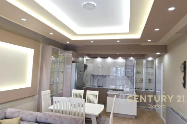 Shtepi me qera Apartament ne Tirane, 2+1, Mobilimi E mobiluar, Pagesa 900  Euro.