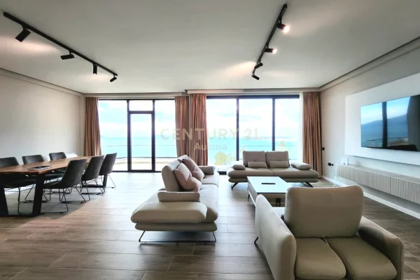 House for Sale 2+1 in Vlora - 389,000 Euro