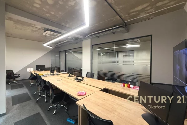 Jepet me qira ambient zyrash, tek Rruges se Kosovareve!