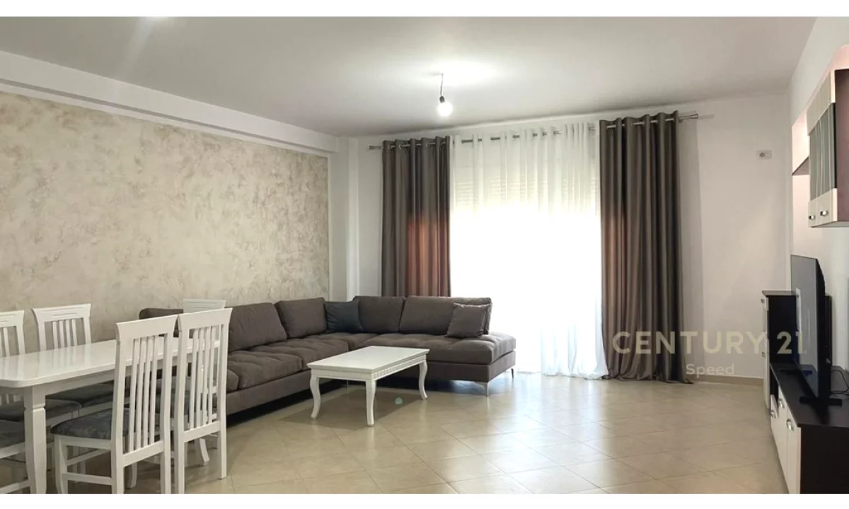Shtepi me qera Apartament ne Tirane, 3+1, Mobilimi E mobiluar, Pagesa 1,000  Euro.
