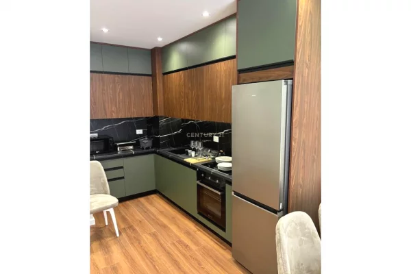 Appartamento in affitto a Tirana 1+1, Arredato