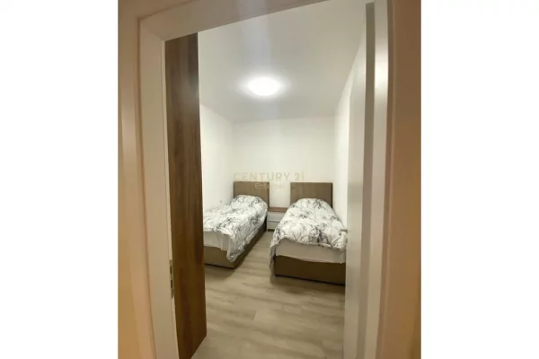 Appartamento in affitto a Tirana 2+1, Arredato