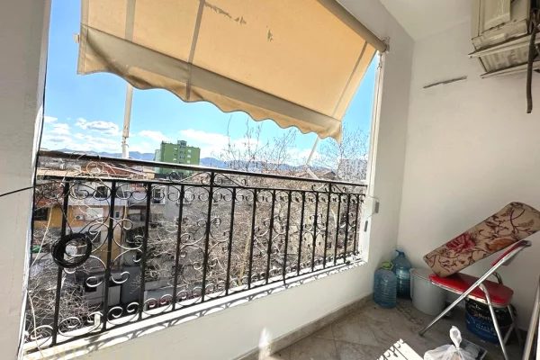 Shtepi me qera Apartament ne Tirane, 1+1, Mobilimi E mobiluar, Pagesa 700  Euro.