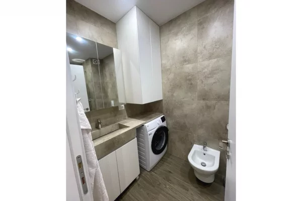 Appartamento in affitto a Tirana 1+1, Arredato