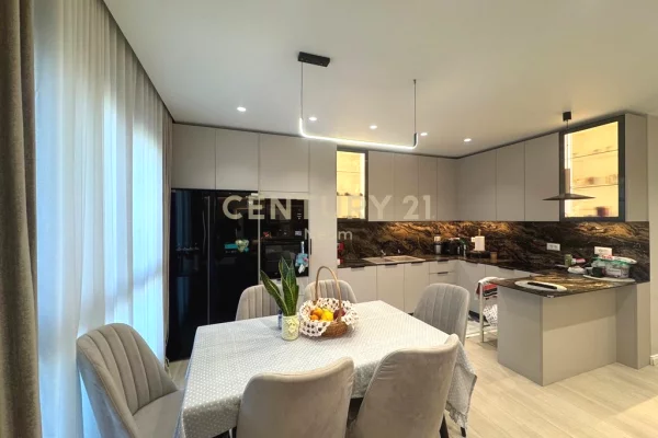 Apartment for sale in Tirana 2+1, Furnished