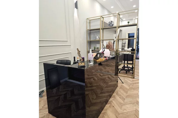 Jepet me qira ambient komercial prane Art Tribuna!