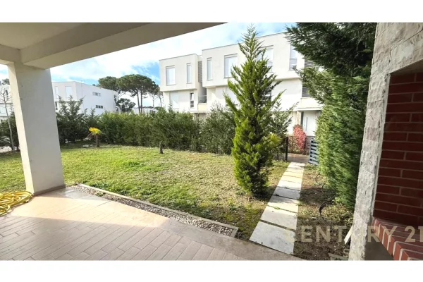 Shtepi me qera Apartament ne Durres, 2+1, Mobilimi E mobiluar, Pagesa 900  Euro.