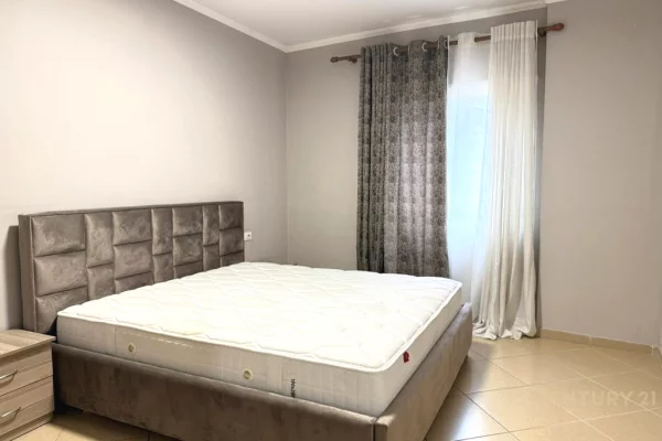 Shtepi me qera Apartament ne Tirane, 2+1, Mobilimi E mobiluar, Pagesa 650  Euro.