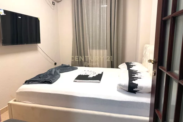 Appartamento in vendita a Tirana 2+1, Arredato