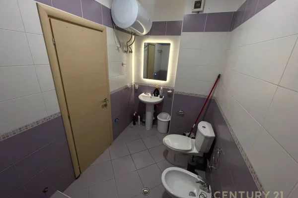 Appartamento in affitto a Tirana 2+1, Arredato