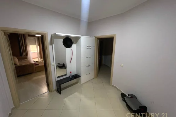 Appartamento in affitto a Tirana 2+1, Arredato