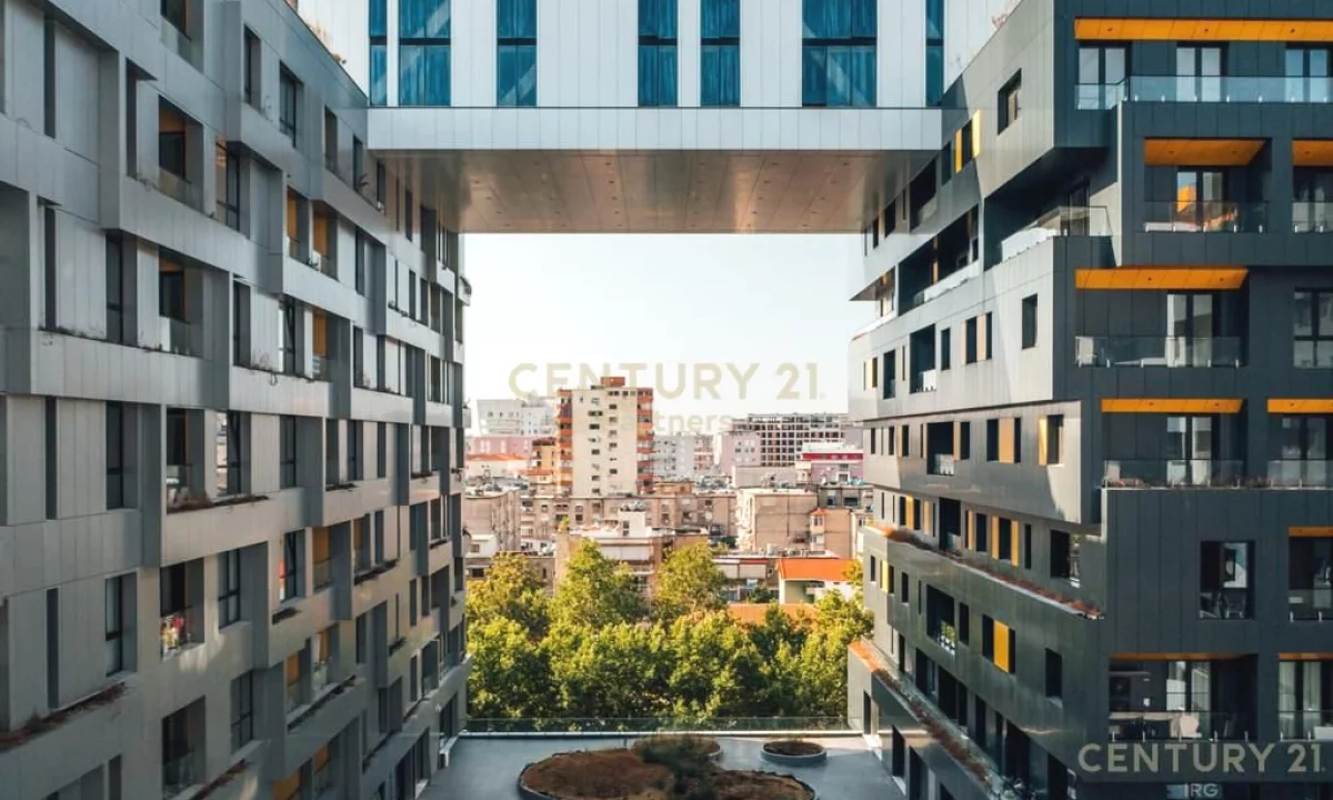 Appartamento in vendita a Tirana 2+1, Arredato