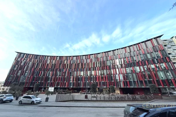 Shitet Dyqan në një nga zonat më elitare – pranë Stadiumit Air Albania!