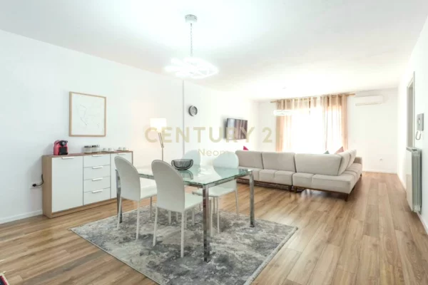 APARTAMENT 2+1 PËR QIRA – RRUGA E BOGDANËVE