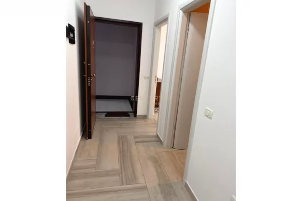 Shtepi me qera Apartament ne Tirane, 2+1, Mobilimi E mobiluar, Pagesa 800  Euro.