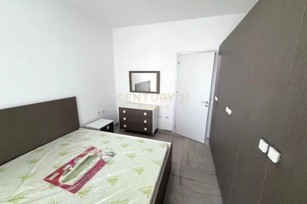Shtepi me qera Apartament ne Tirane, 2+1, Mobilimi E mobiluar, Pagesa 800  Euro.