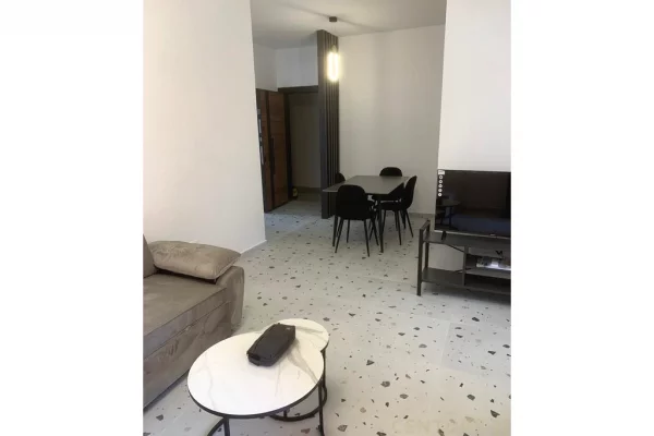 Shtepi me qera Apartament ne Tirane, 1+1, Mobilimi E mobiluar, Pagesa 500  Euro.