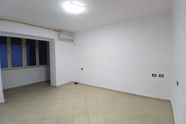 Apartment for rent in Tirana 1+1, Emty