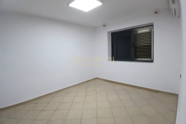 Apartment for rent in Tirana 1+1, Emty