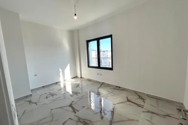 Apartment for rent in Tirana 2+1, Emty