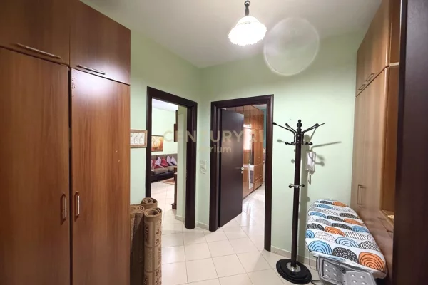 Shtepi me qera Apartament ne Tirane, 1+1, Mobilimi E mobiluar, Pagesa 400  Euro.