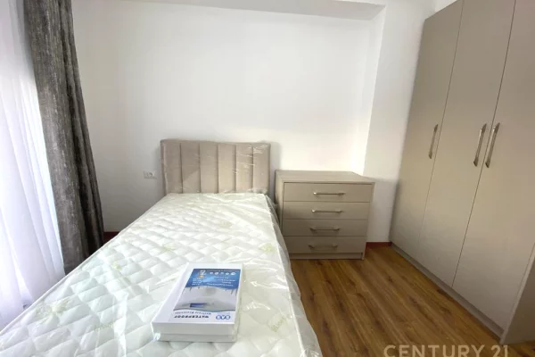 Shtepi me qera Apartament ne Tirane, 2+1, Mobilimi E mobiluar, Pagesa 800  Euro.