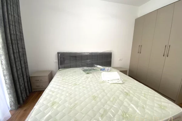 Shtepi me qera Apartament ne Tirane, 2+1, Mobilimi E mobiluar, Pagesa 800  Euro.