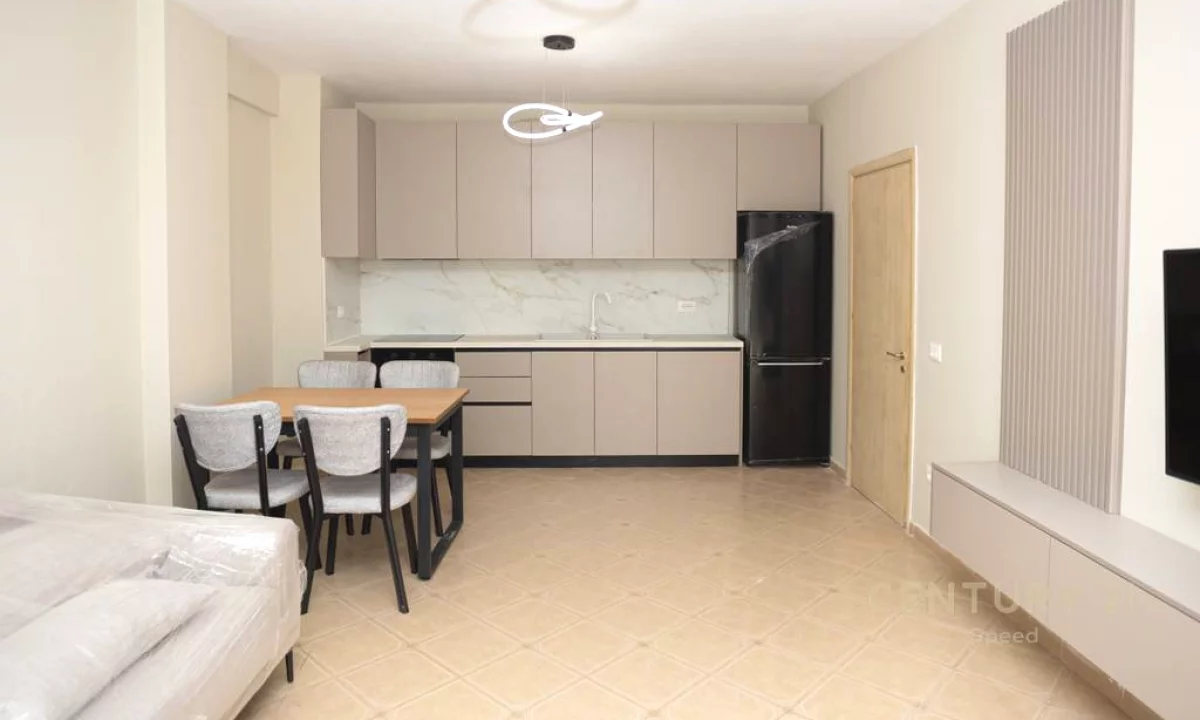 Appartamento in affitto a Tirana 1+1, Arredato